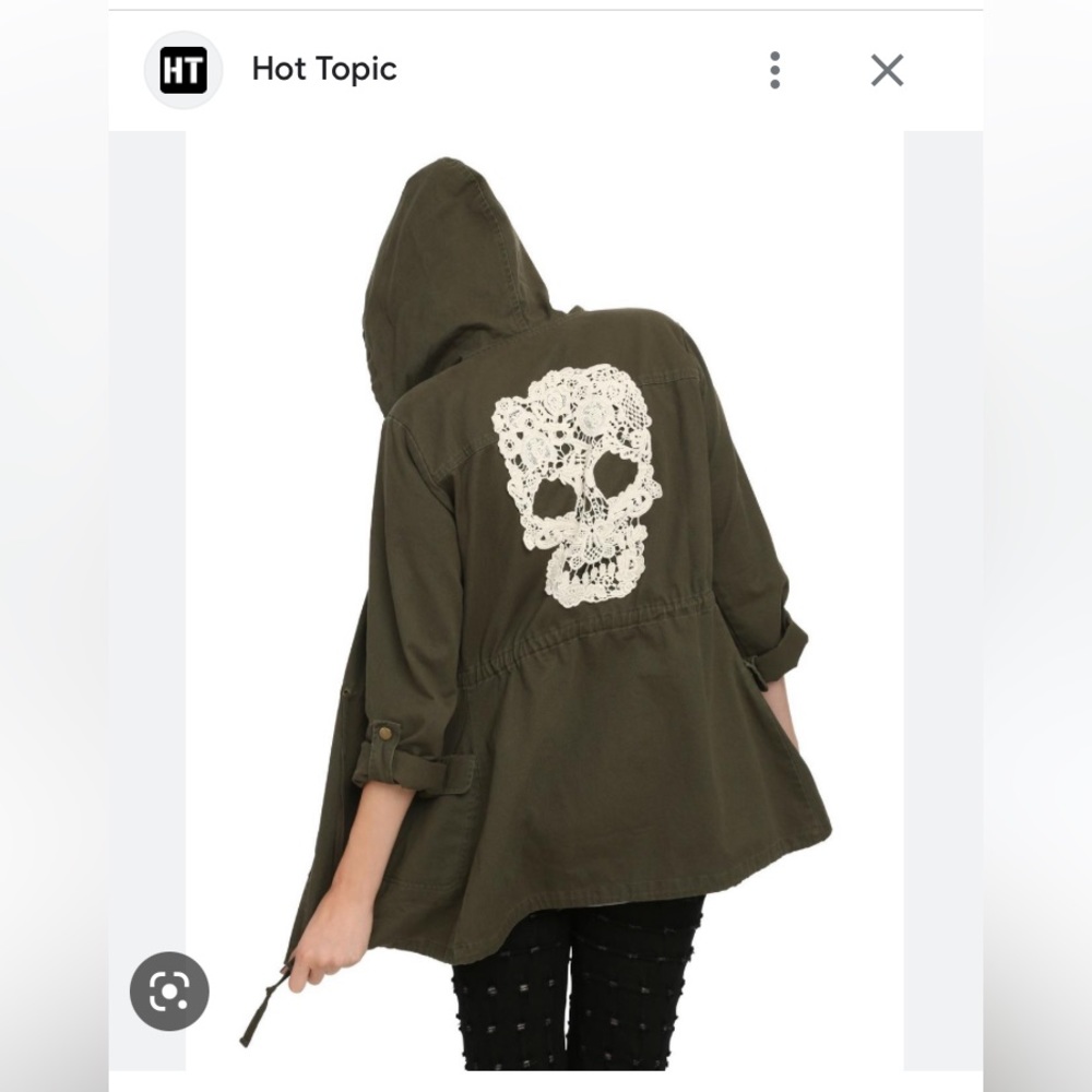 Green Skull Appliqué Anorak Jacket